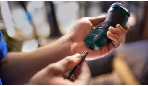 45 minuti di rasatura senza filo dopo una ricarica di 1 ora