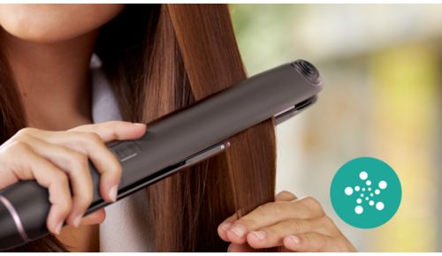 Más cuidado gracias al ionizador y un pelo brillante y sin encrespado