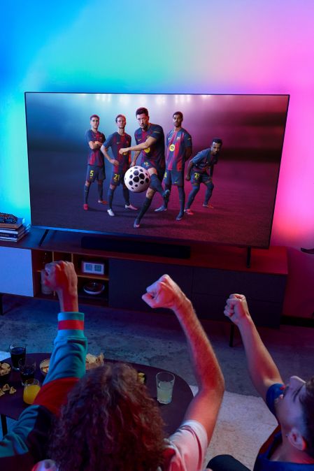 En stue med et Philips Ambilight TV