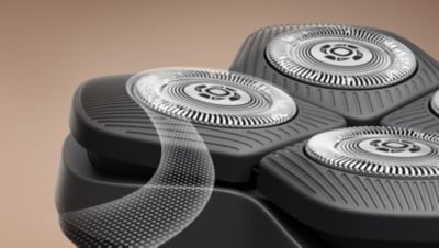 Smooth and Gentle Shave with ComfortCut Blades