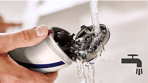 Самобръсначката може да се изплаква с течаща вода