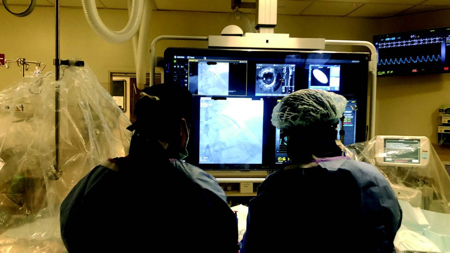 Dr. Amit Amin at work during a complex PCI of a high-risk patient 