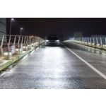 Luz branca brilhante de outro nível