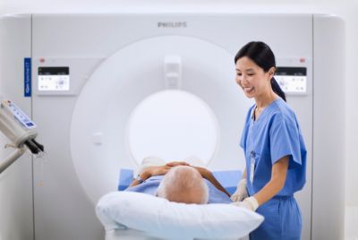 CT検査を促す医療従事者