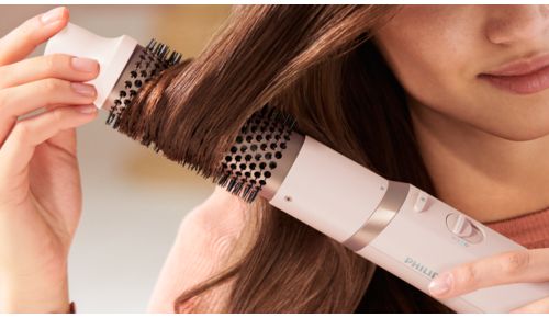 Termoszczotka o średnicy 38 mm do tworzenia gładkich fryzur i fal