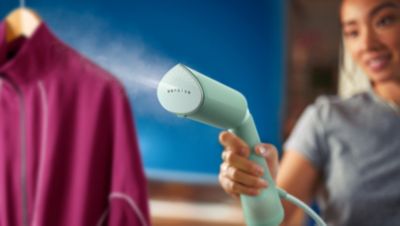 Philips Tragbarer Steamer STH5010/70 – Lifestylebild