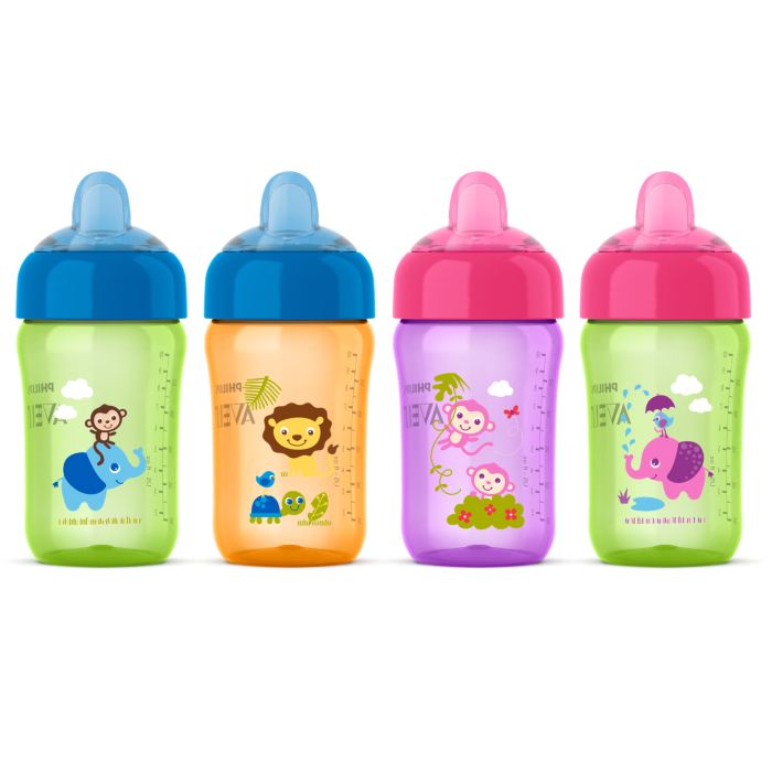 Snap-top lid keeps spout clean on the go