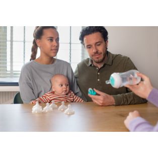 Avent Natural Response Bottle (plastic Air Free Vent) giftset for newborns