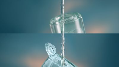 Easy-fill 250ml water tank for a complete clean in 60 sec***