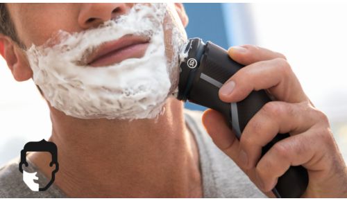 Choose a convenient dry or refreshing wet shave