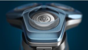 Philips Shaver Series 7000 with Advanced SkinIQ, Wet & Dry Men's Electric  Shaver 8710103939412