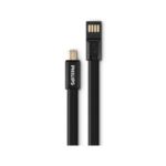Chargez un smartphone, etc. via une prise micro-USB