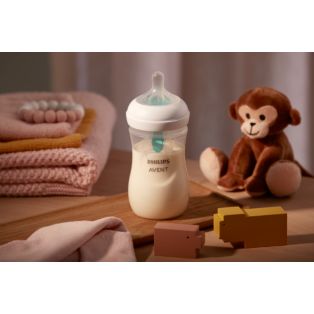 Avent Natural Response Bottle (plastic Air Free Vent) giftset for newborns
