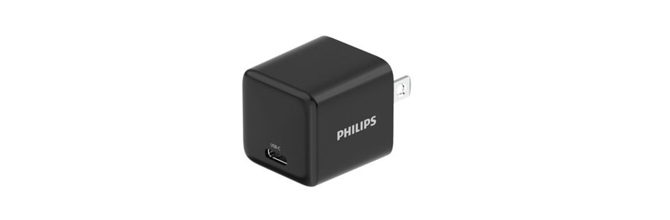 コンセント式充電器（最大 20W 出力、日本仕様プラグ付き）