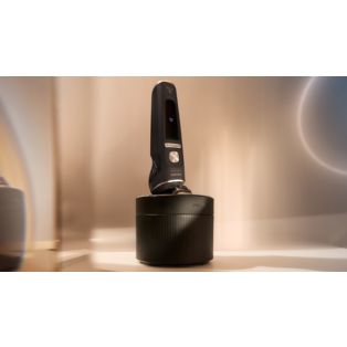 Shaver S9000 Prestige Rasoio elettrico Wet & Dry con SkinIQ