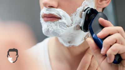 Get a comfortable dry or refreshing wet shave with Aquatec