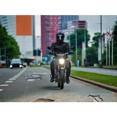 Para condiciones desafiantes en la carretera y fuera de esta