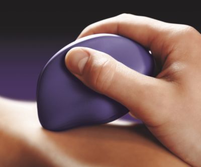 Toque sensual e provocante na sua pele