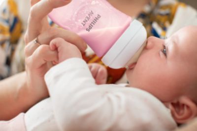Υποστηρίζει τον μοναδικό ρυθμό με τον οποίο πίνει το μωρό σας