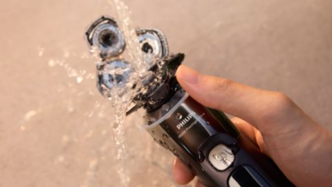 How to replace the shaving heads on the S9000 shaver