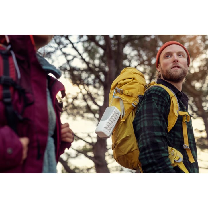 Go move! The small speaker with bold sound.