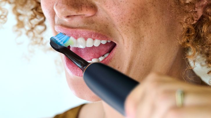 Sonicare Premium Plaque Defence