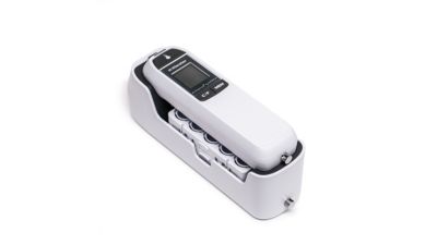 Riester Ri-thermo tymPRO plus örontermometer i smart laddningsstation