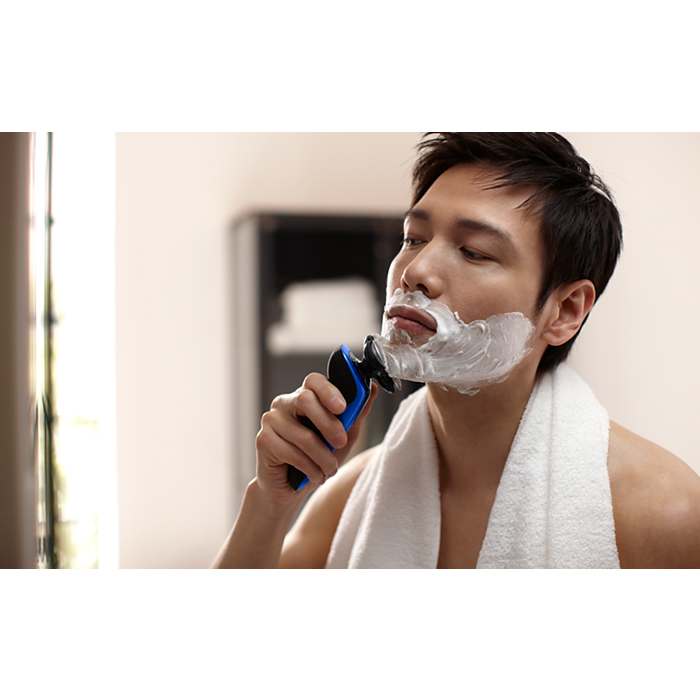Shaver series 9000 ウェット&ドライ電気シェーバー S9186/26 Shaver series 9000 ウェット&ドライ電気シェーバー S9186/26