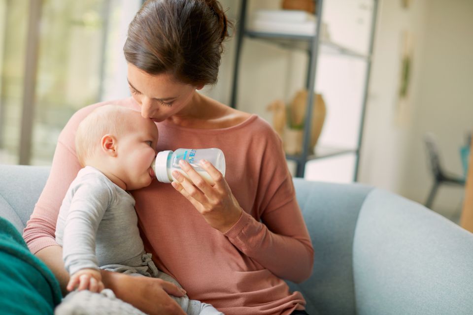 Comment Donner Le Biberon A Bebe Philips Avent