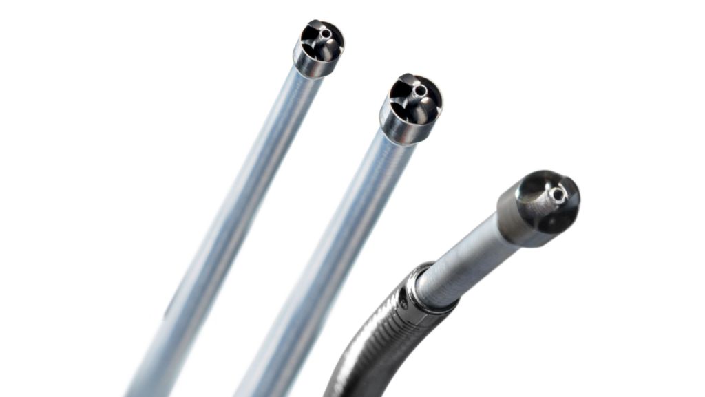 EASE trial data confirms the ability of Phoenix to effectively treat a broad range of tissue types, from soft plaque to calcified arteries, for lesions both above and below the knee.³,⁴ The 1.5, 1.8 and 2.2 mm tracking catheters are suitable for treating small vessels or highly stenosed lesions. The 2.2 and 2.4 mm deflecting catheters are suitable for larger vessels or eccentric lesions.