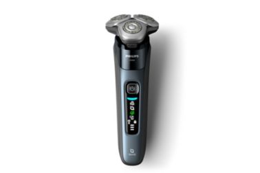 配備 SkinIQ 的乾濕兩用電鬚刨