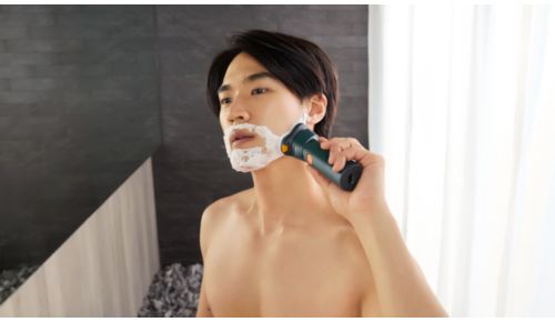 Wet and dry shaving at the sink or in the shower