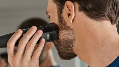 Lifts and guides hairs for an effortless even trim