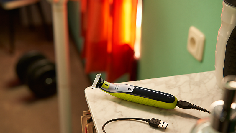 מכונת גילוח OneBlade 360 QP2834/20 מבית Philips