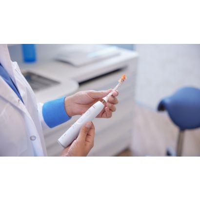 Gentle clean, even for sensitive teeth and gums