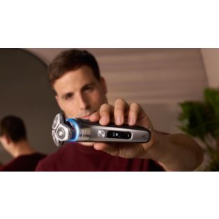 i9000 Prestige Wet & Dry -sähköparranajokone, jossa SkinIQ