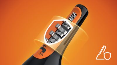 Advanced guard system prevents pulling, nicks and cuts