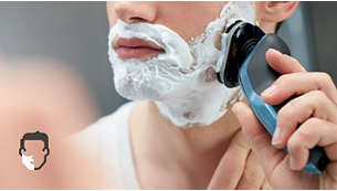 Obtenez un rasage à sec confortable ou rafraîchissant sur peau humide grâce au système AquaTec