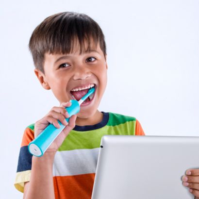 La puissance sonique optimise le brossage de votre enfant