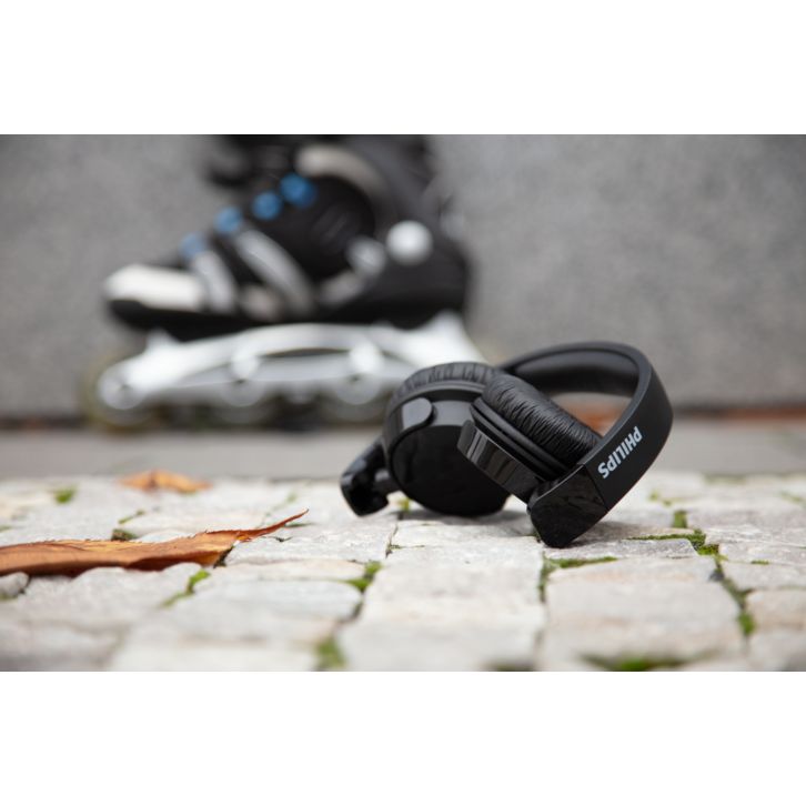 Big bold bass. No distractions.