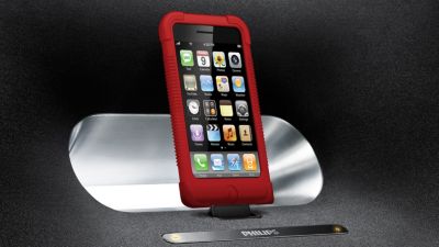 Dock any iPod/iPhone, even in its case