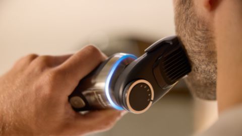 How to replace the shaving heads on the S9000 shaver