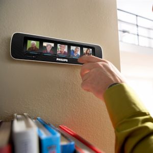 Stylish clock radio with voice messaging