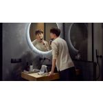 더 강화된 위생*과 피부보호** / Shaving UV Cube와 함께하세요