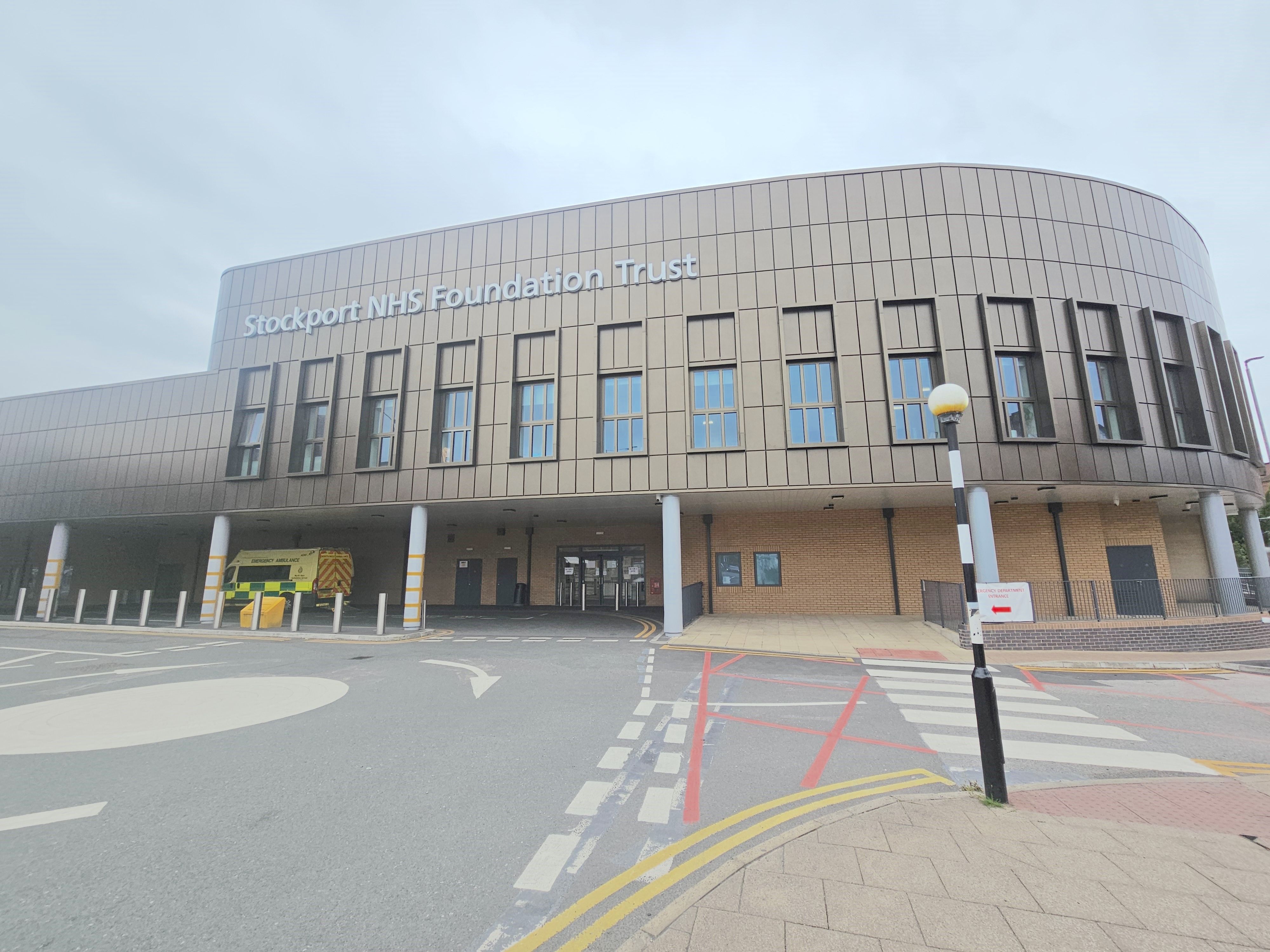 Imagen exterior del Hospital de Stepping Hill