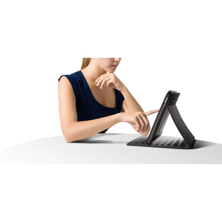 Smart case with padded construction