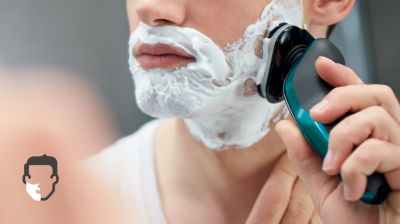 Obtenez un rasage à sec confortable ou rafraîchissant sur peau humide grâce au système AquaTec