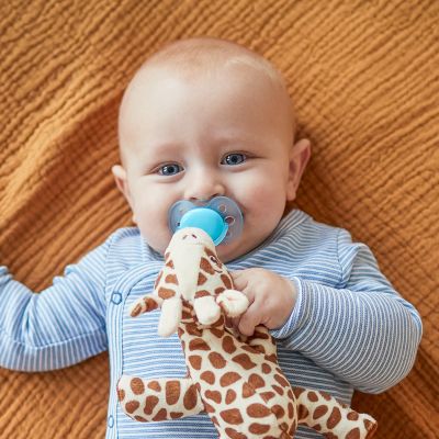 Plišasta žival je združljiva z vsemi dudami Philips Avent.