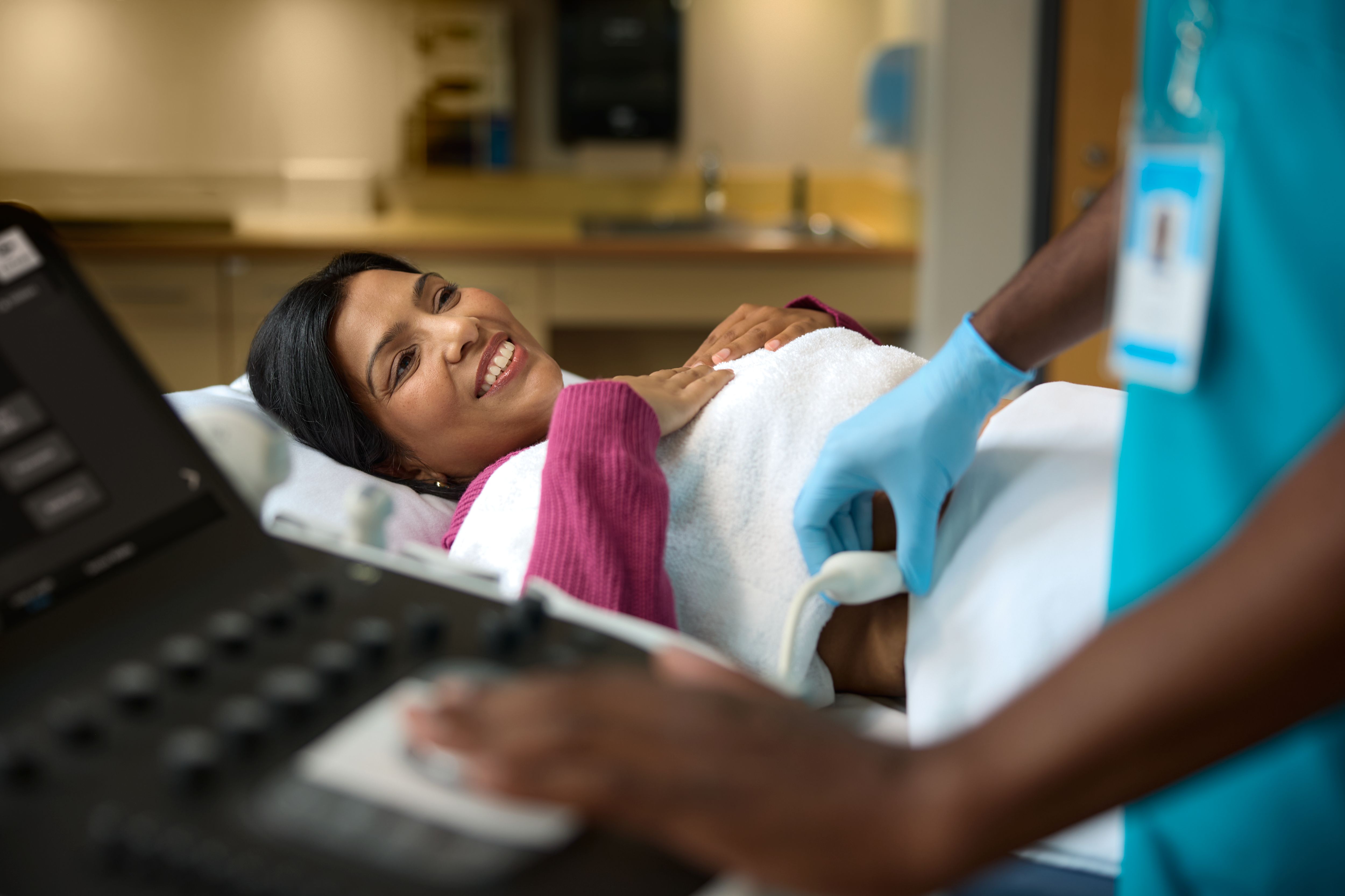 Patient effectuant une échographie