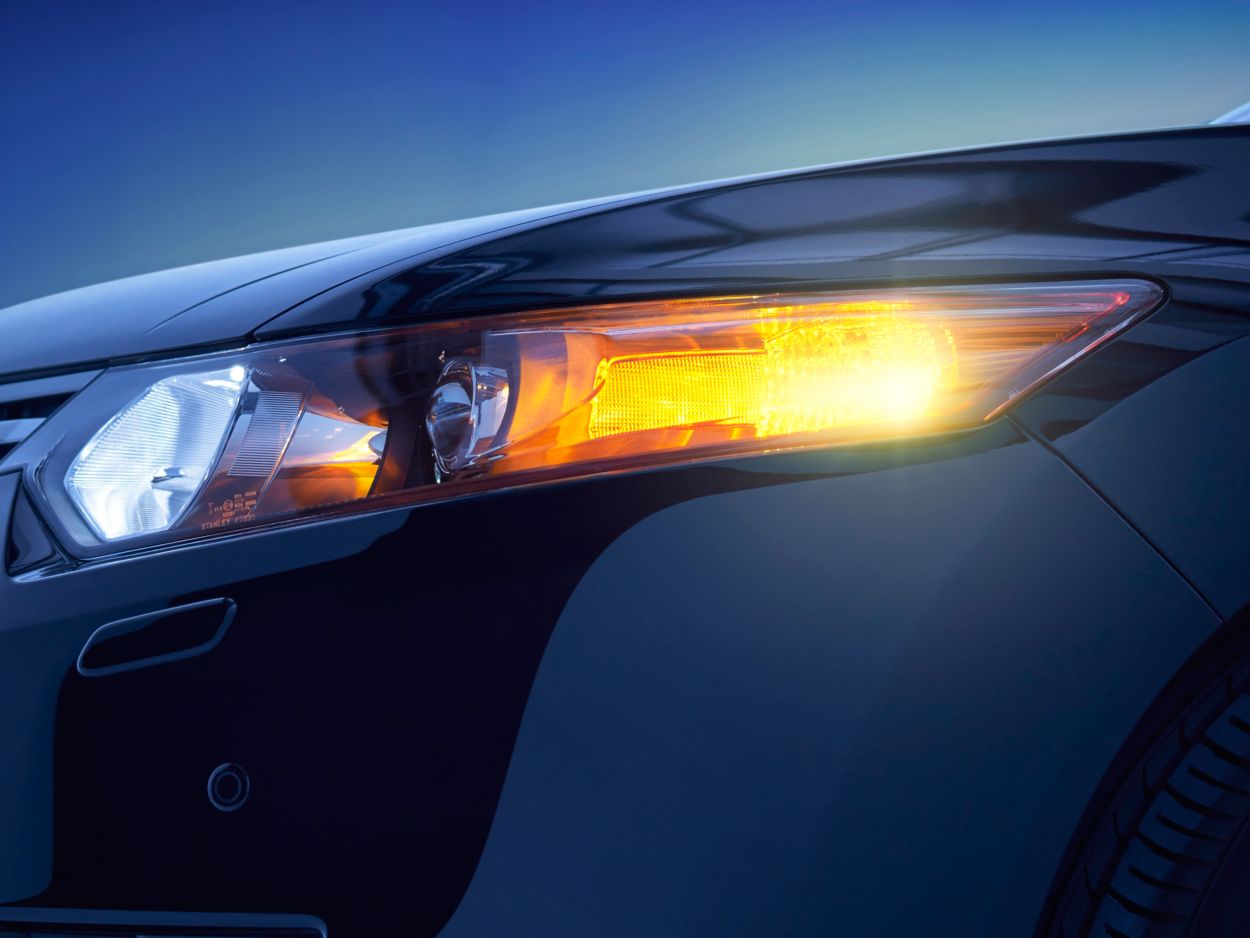 X-tremeVision LED car signaling bulb 12764X2 | Philips